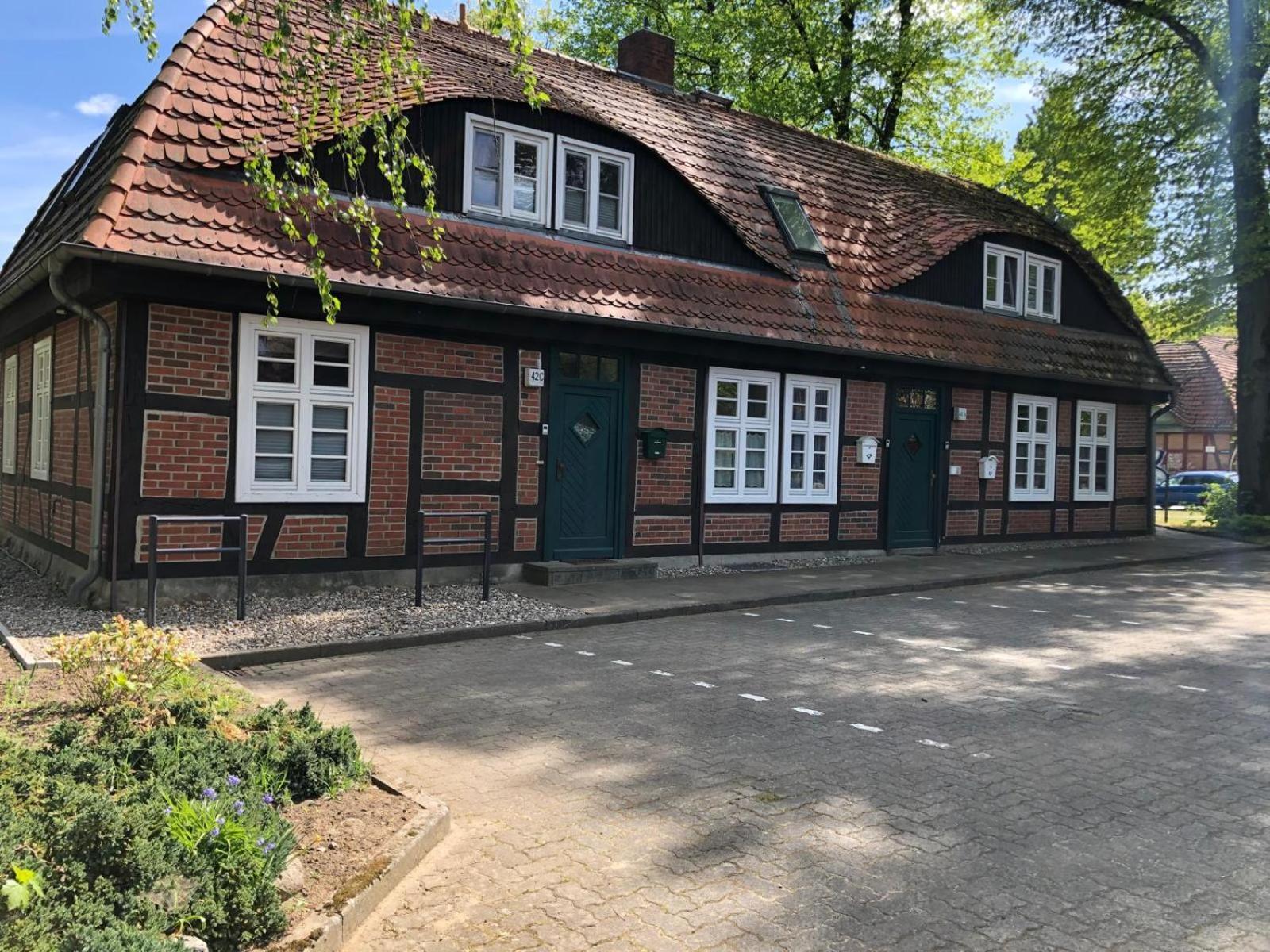 4 Wunderschoene Ferienwohnungen Im Kavaliershaus ชเวียรีน ภายนอก รูปภาพ